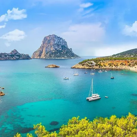 Belvilla By Oyo Petunias Сasa de vacaciones Santa Eulalia del Río